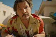 Ο Pedro Pascal φέρνει το latin spirit στην νέα καμπάνια της Corona Extra