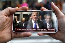 Ντόναλντ Τραμπ: Κρεμλίνο, Όρμπαν και Σαλβίνι έσπευσαν να εκφράσουν την αλληλεγγύη τους στον πρώτο πρώην πρόεδρο των ΗΠΑ που καταδικάζεται.