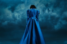 Τα κουστούμια του Poor Things από σήμερα στο Μουσείο Μπενάκη