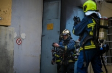 Βοτανικός: Φωτιά σε κτήριο -  Καίγεται αποθήκη