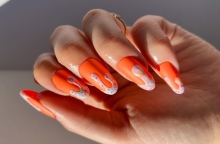 Ice cream nails: Η γλυκιά τάση στο καλοκαιρινό μανικιούρ