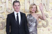 Ναόμι Γουότς και Μπίλι Κράνταπ παντρεύτηκαν για δεύτερη φορά - Ανανέωσαν τους όρκους τους στην Πόλη του Μεξικού ένα χρόνο μετά τον πολιτικό γάμο. 