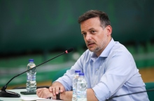 Χάρης Δούκας: Δηλώνει «παρών» στις εξελίξεις του ΠΑΣΟΚ