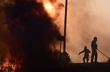 Φωτιές: Δυσμενείς οι καιρικές συνθήκες - Ο χάρτης επικινδυνότητας 
