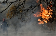Φωτιά τώρα στη Θεσσαλονίκη στην περιοχή Προφήτης