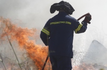 Φωτιά Βάρης - Κορωπίου: Πολύ δύσκολη κατάσταση λέει ο Δήμαρχος Βάρης-Βούλας-Βουλιαγμένης