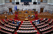 Ο εμφύλιος στην Κεντροαριστερά, ο «Ηρόστρατος»* της Κουμουνδούρου και η ειρωνεία του Σουν Τζου