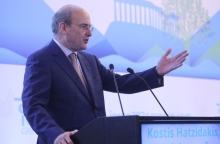 Χατζηδάκης: Απόδειξη εμπιστοσύνης στην ελληνική οικονομία η συμφωνία ΓΕΚ ΤΕΡΝΑ Masdar