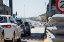 Αγίου Πνεύματος: Σε εξέλιξη η έξοδος των εκδρομέων για το τριήμερο - Αυξημένη η κίνηση στην Αθηνών-Κορίνθου - Μέτρα της Τροχαίας για ασφαλή μετακίνηση. 