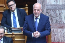 Ο υπουργός Δικαιοσύνης, Γιώργος Φλωρίδης, στα έδρανα της Βουλής