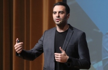 Μανώλης Χριστοδουλάκης: Στηρίζει Χάρη Δούκα για την ηγεσία του ΠΑΣΟΚ