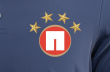 Η δύναμη της φανέλας: Πώς οι επιχειρήσεις μπορούν να παραμένουν επίκαιρες στο πέρασμα του χρόνου;