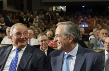 Κοινή εμφάνιση Σαμαρά - Καραμανλή σε παρουσίαση βιβλίου