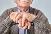 Θεσσαλονίκη: Κακουργηματική δίωξη σε 42χρονο που κατηγορείται ότι ξυλοκόπησε τον πατέρα του - Η κατάθεση του γιατρού οδήγησε στη σύλληψή του