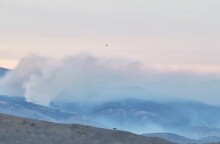 Στιγμιότυπο από τη φωτιά στη Χίο