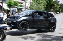 Το όχημα του Παναγιώτη Στάθη που δολοφονήθηκε εν ψυχρώ στο Ψυχικό