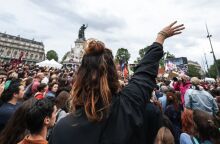 Γαλλικές εκλογές: Η ακροδεξιά θα έχει την σχετική, αλλά όχι την απόλυτη πλειοψηφία των εδρών στη Γαλλική Εθνοσυνέλευση, σύμφωνα με δημοσκόπηση.