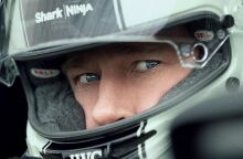 «F1»: Ντεμπούτο για το πρώτο τρέιλερ της νέας ταινίας του Μπραντ Πιτ - Ο βραβευμένος με Όσκαρ ηθοποιός υποδύεται βετεράνο οδηγό της Formula 1.