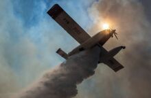 Αλβανία: Μεγάλη πυρκαγιά στην περιοχή του Αργυροκάστρου - Κοντά στα σύνορα με την Ελλάδα - Επιχειρούν δεκάδες στρατιώτες και πυροσβέστες.