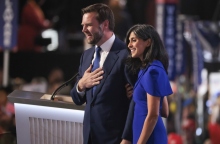 Ούσα Βανς: Ποια είναι η σύζυγος του Τζέι Ντι Βανς 