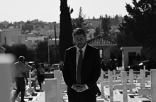 Ο Νίκος Ανδρουλάκης στον τάφο πεσόντων στην Κύπρο