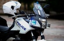 Θεσσαλονίκη: Τον αναζητούσαν για ενδοοικογενειακή βία και εντόπισαν στο σπίτι του όπλα και ναρκωτικά - Στα ίχνη 26χρονου η ΕΛ.ΑΣ.