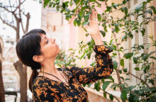 Μαρία Μανωλέλη: «Οι ήρωες των διηγημάτων μου ζουν στη σκοτεινή πλευρά του φεγγαριού»