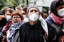 Γερμανία: Δικαστήριο καταδίκασε ακτιβίστρια για το σύνθημα «από το ποτάμι στη θάλασσα, η Παλαιστίνη θα είναι ελεύθερη» - Διαμαρτυρίες έξω από την αίθουσα.  