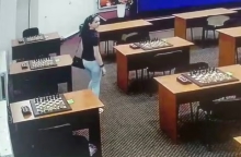 Ρωσίδα σκακίστρια κατηγορείται για απόπειρα δηλητηρίασης αντίπαλου της με υδράργυρο - Ομολόγησε «προσωπική εχθρότητα» - Αντιμετωπίζει ποινή φυλάκισης. 