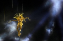 Όταν ο χρυσός εξωγήινος του Παρισιού προσγειώθηκε στην Ελλάδα