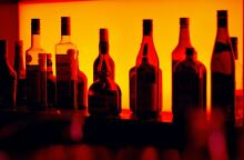 Σαντορίνη: Κρυφός οίκος ανοχής λειτουργούσε σε μπαρ