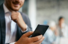 Ολλανδία: Ο πρωθυπουργός απαγόρευσε τα κινητά στο υπουργικό συμβούλιο