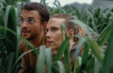 Σκάρλετ Γιόχανσον και τον Τζόναθαν Μπέιλι στο Jurassic World Rebirth