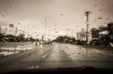 Κακοκαιρία: Στην Αττική καταιγίδες και διακοπές ρεύματος - Έντονα τα φαινόμενα και στην Εύβοια