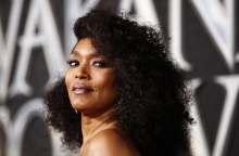 To Emmy Εξαίρετης Αφήγησης «πάει» στην Angela Bassett