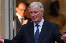 Μισέλ Μπαρνιέ: Ικανοποιημένο από την επιλογή Μακρόν το 52% των Γάλλων