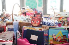 Δήμος Αθηναίων: Διανομή σχολικών ειδών σε παιδιά οικογενειών που αντιμετωπίζουν οικονομικές δυσκολίες - Δούκας: Η αλληλεγγύη είναι βασική προτεραιότητά μας