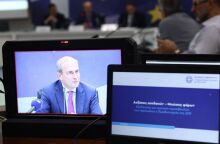 ΥΠΟΙΚ: Ενημερωτικό σημείωμα με «Ερωτήσεις και απαντήσεις» για τις 12 αυξήσεις αποδοχών και τις 12 μειώσεις φόρων - Όσα πρέπει να γνωρίζετε για τα μέτρα.