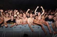 Δημήτρης Μουγκός: Συνέντευξη με τον φωτογράφο για την έκθεση «Κάνα δυο φωτογραφίες» στο Cinobo Όπερα