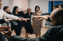 Ραφίκα Σαουίς: Η παράσταση «Αγαμέμνων: ο κύκλος του αίματος» στο La MaMa της Νέας Υόρκης