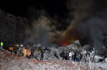 Το Ισραήλ αποκλείει τον Λίβανο από αέρα και θάλασσα