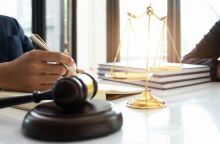 Θεσσαλονίκη: Κοινωφελή εργασία για 18χρονο που ξυλοκόπησε με φίλους του 17χρονο αναγκάζοντας τον να παραδεχθεί ότι δήθεν βίασε ανήλικη - Τι υποστήριξε 