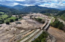 Τουλάχιστον 155 νεκρούς άφησε πίσω του ο τυφώνας «Ελίν» στις ΗΠΑ