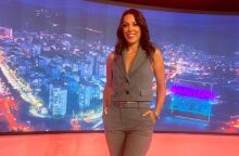 Άννα Μενενάκου: Η συνέντευξη της στην εκπομπή «Καλύτερα Αργά»