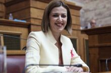 Ειρήνη Αγαπηδάκη: Ο κόσμος πρέπει να εκμεταλλευθεί τις δωρεάν προληπτικές εξετάσεις - Τα προγράμματα που δρομολογεί το υπουργείο Υγείας. 