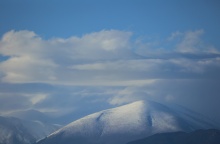 Χιονισμένες βουνοκορφές στον Όλυμπο