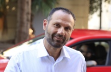 Μανώλης Καπνισάκης