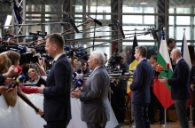 Ηγέτες της ΕΕ προχωρούν σε δηλώσεις στο περιθώριο Συνόδου του Ευρωπαϊκού Συμβουλίου