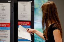 Εκλογές ΗΠΑ 2024: Αξιωματούχοι προειδοποιούν για προσπάθειες παραπληροφόρησης - Ψευδή βίντεο επικαλούνται τρομοκρατικές απειλές και νοθεία.