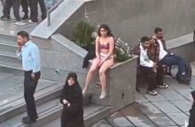 Είτε με τη φοιτήτρια είτε με τους μουλάδες, σύντροφοι